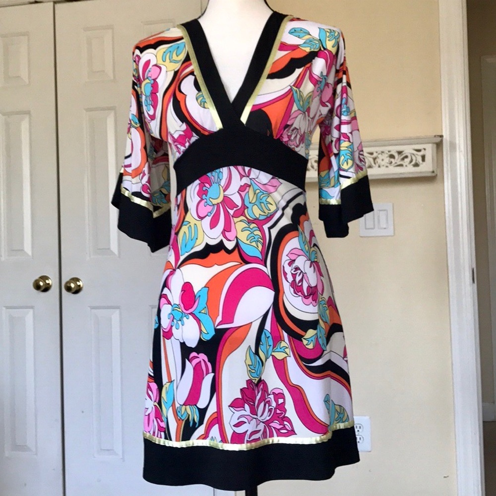 COLORFUL EMBROIDERED BELL SLEEVE DRESS